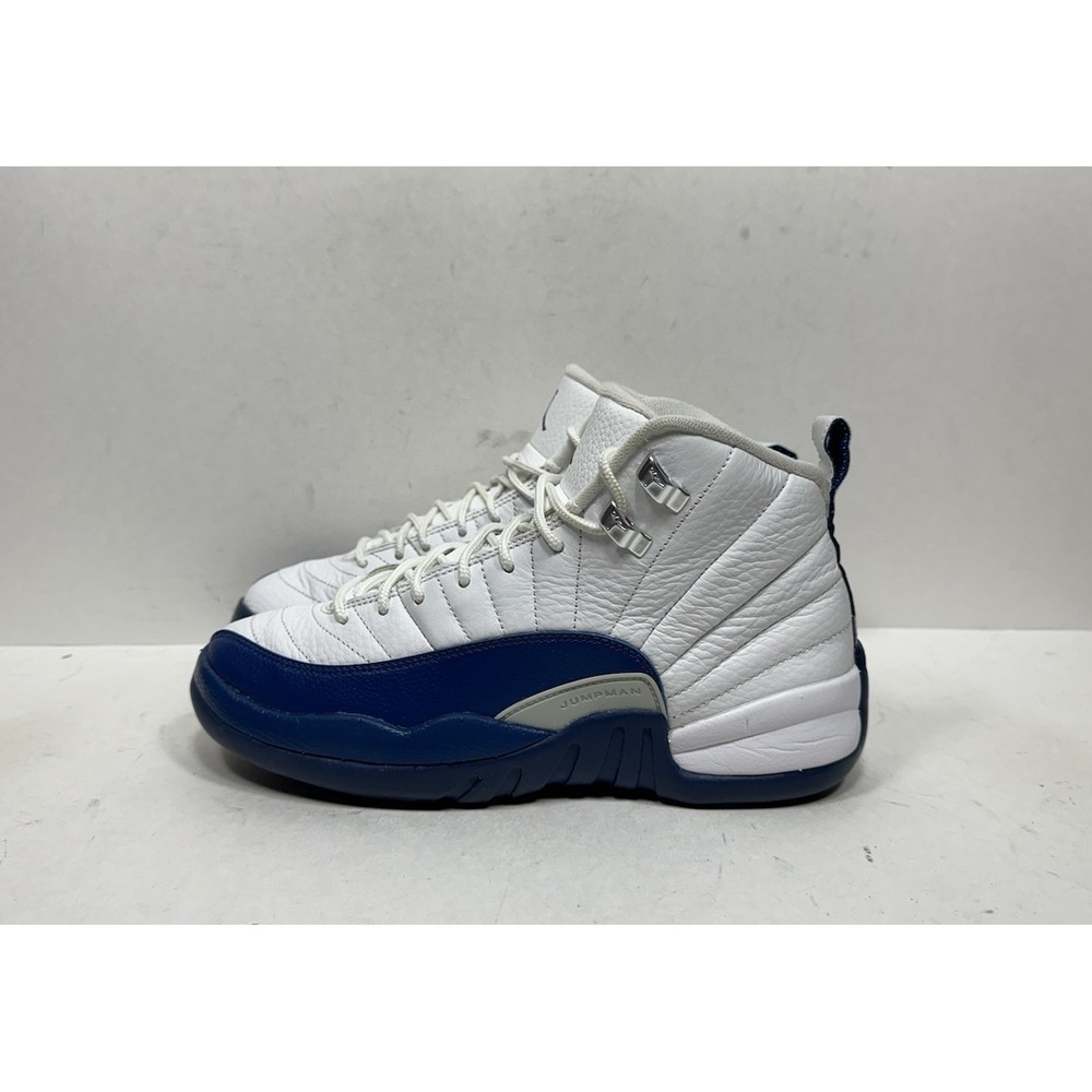 Air Jordan 12 Retro French Blue 2016 153265-113 Size 6y / Women's 7.5 Shoes - Picture 3 of 8